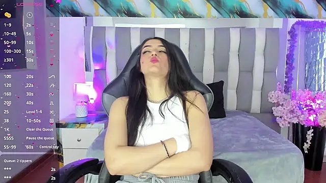 IsaDiiaz's Live XXX Chat