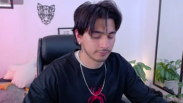 Elian_savoy Pertunjukan Webcam