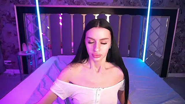 XXX chat uživo modela Snow_WhiteeeX