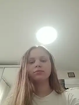 -BeverlyHills- Chat XXX in diretta