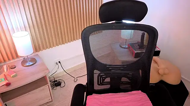 Chat +18 de MarianL0ve ao vivo