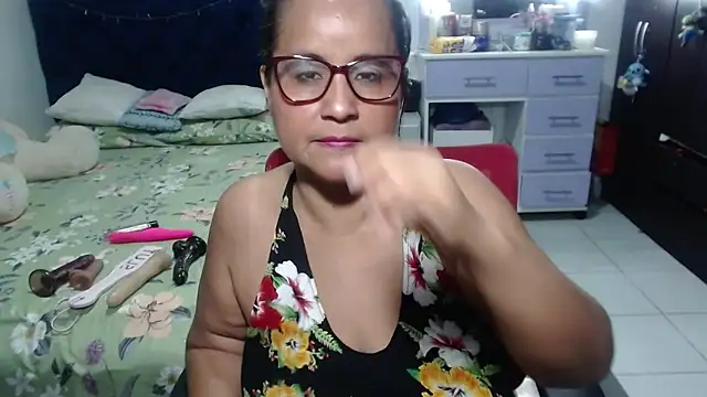 pervert_mommy_ – Naživo XXX chat