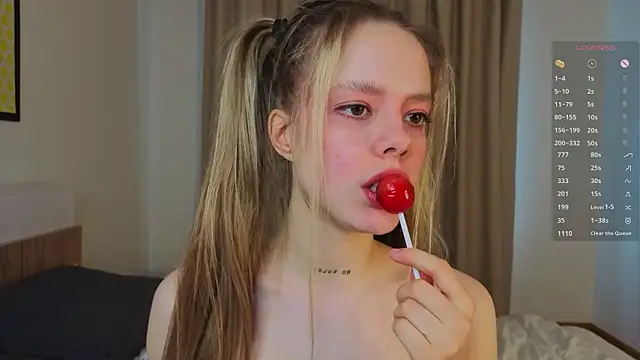 Chat XXX en directo de TiffinyMergist