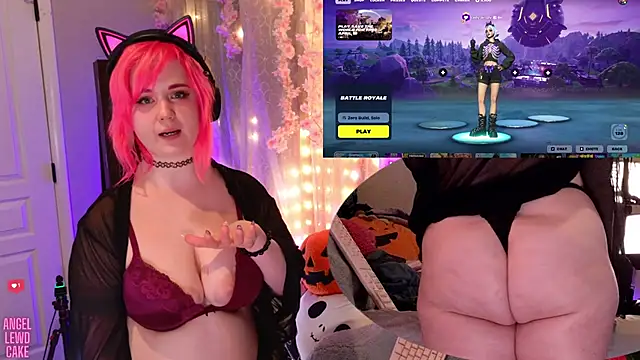 XXX chat uživo modela Angel-Lewd-Cake