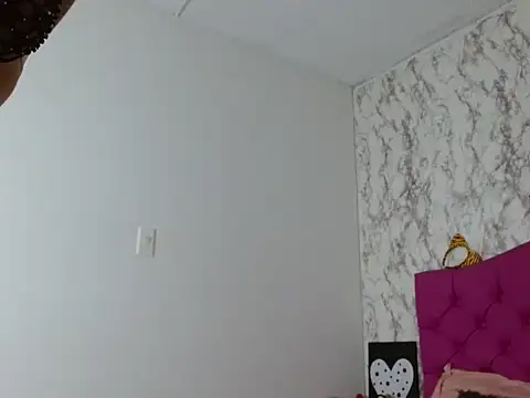 AlexaFontana: διαδικτυακό σόου στην κάμερα