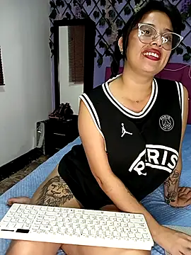 Sophie-Hot- 即時 XXX 聊天