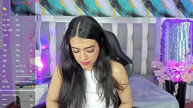 IsaDiiaz লাইভ XXX চ্যাট