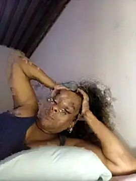 MiZzCreator Chat XXX live