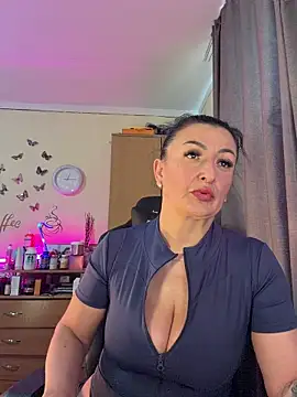 Chat +18 de Hotangel75 ao vivo