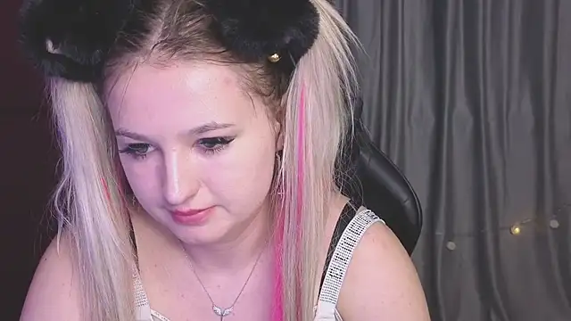 دردشة Banana_Bowl الجنسية المباشرة