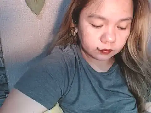 ambersmile Adlı Modelin Canlı XXX Sohbeti