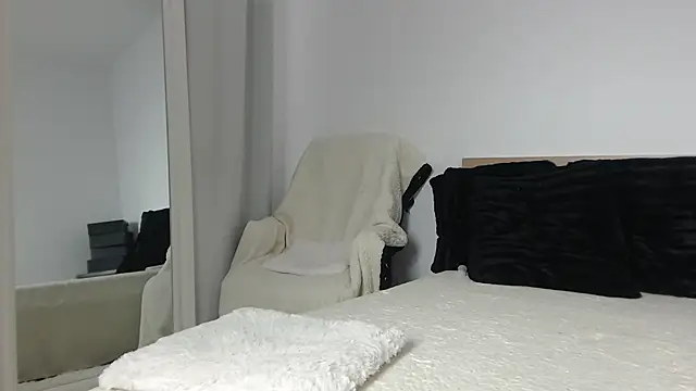 Layla23a 라이브 XXX 채팅