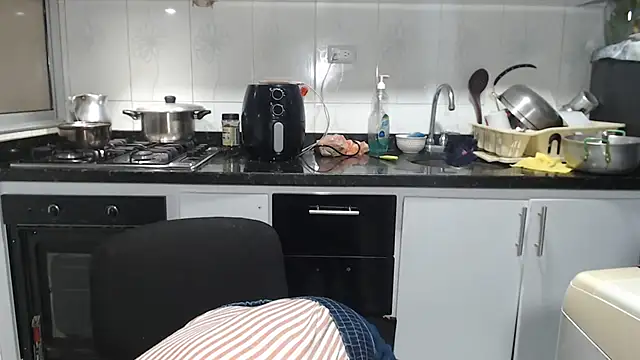 kateleyagrey – webcam-show