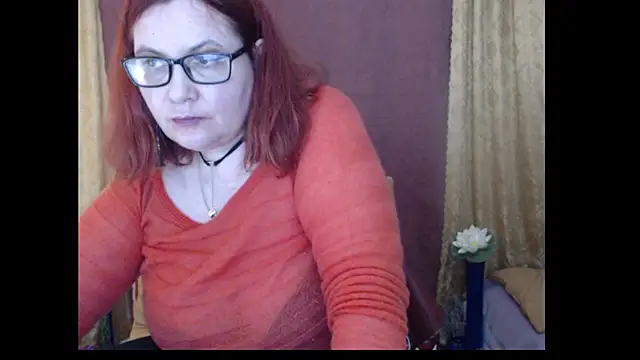 PlayfullMatureのライブXXXチャット