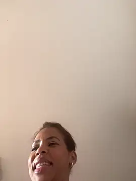 _AryCoral555's Live XXX Chat