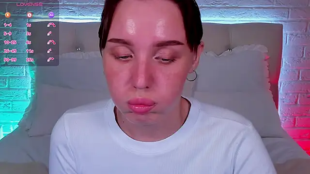 LianaFord 即時 XXX 聊天