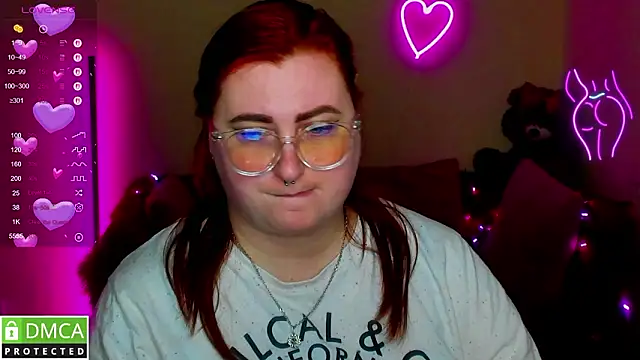 Chat +18 de Alicia_love00 ao vivo