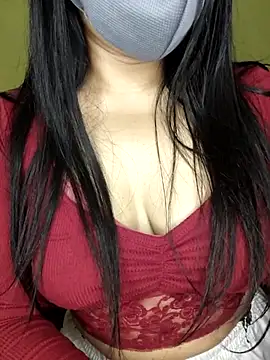 Ishaa_03's Live XXX Chat