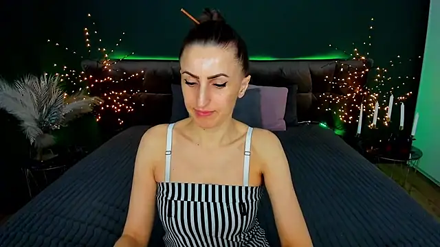 Rebecca_Diamond's Live XXX Chat