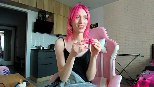 _Alice_Kitty webcam show