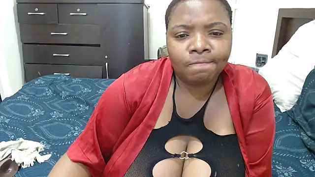 VoluptuousXX5 即時 XXX 聊天