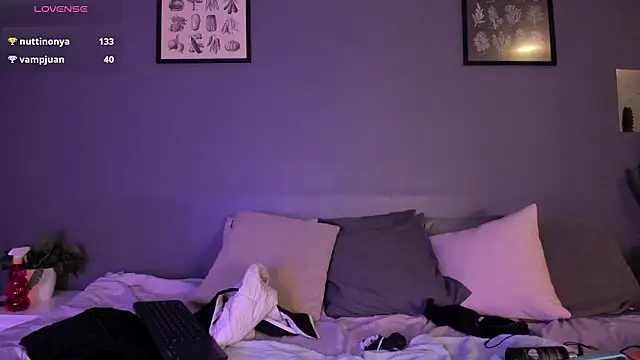 แชท XXX สดของ Charlotte_lovee_