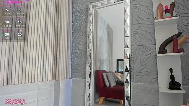 BriannaChelsea élő XXX-chatje