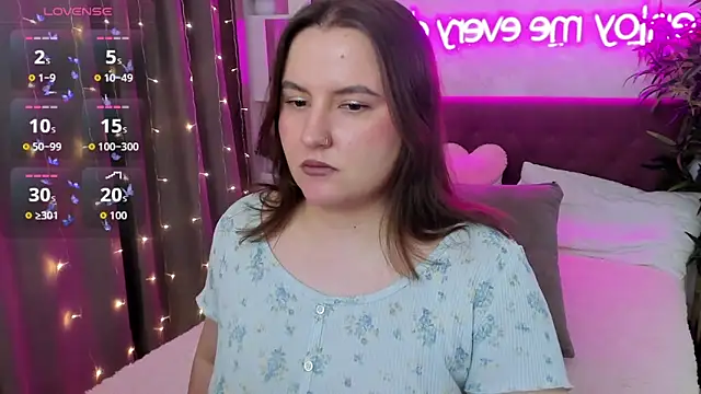 FeralPeach Live XXX-chat