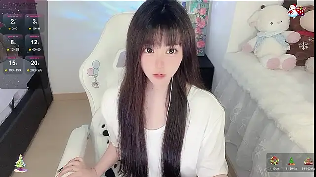 yuii-7 在線直播表演