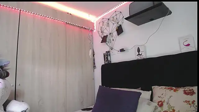 Show modela Santiago_kiler na web-kameri