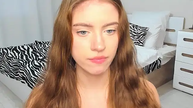 Erica_Kiss' Live XXX Chat