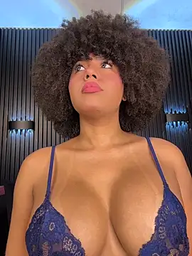 kendall_coxx élő XXX-chatje