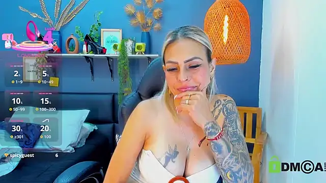 Chatroom XXX en direct de yessila_parker