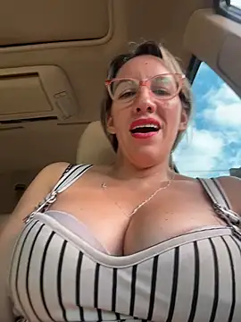 GatitacarlitaのライブXXXチャット