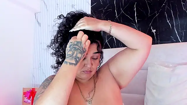 Reginavegaa's Live XXX Chat