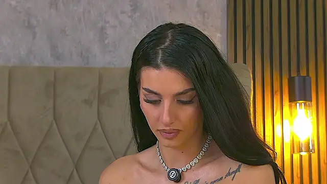 AmyBlair Chat XXX in diretta