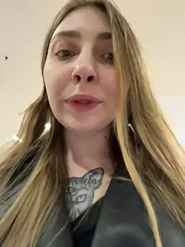 Sunny___Bunny: онлайн-секс-чат