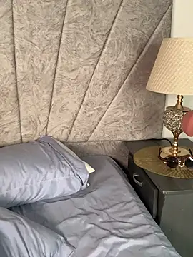 Val12777のライブXXXチャット