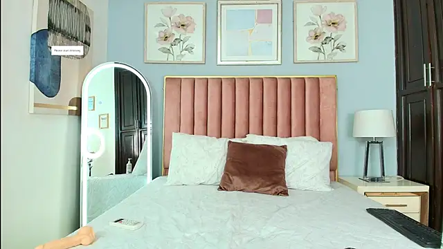 MarianaScott_ Adlı Modelin Canlı XXX Sohbeti