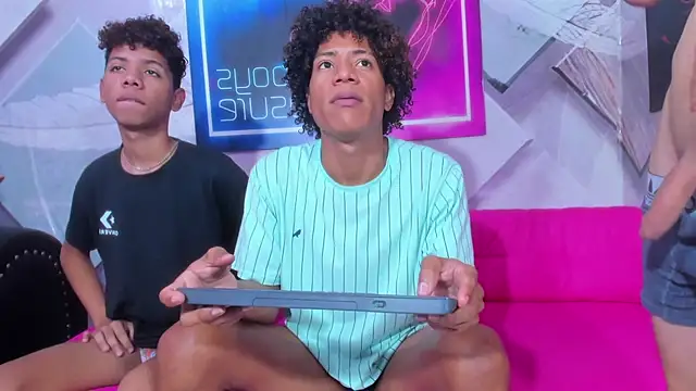 Spicy_guys' Live XXX Chat