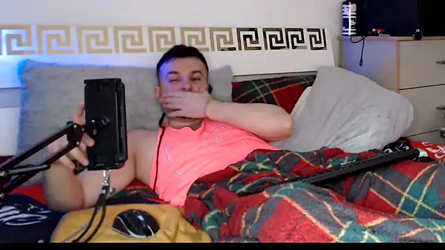 FuckToyBoy69のライブXXXチャット