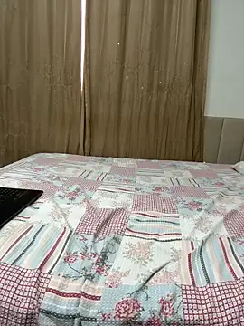 vivicortez 现场XXX聊天