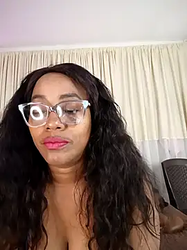 Pertunjukan Kamera Web AmbarthSmiith2