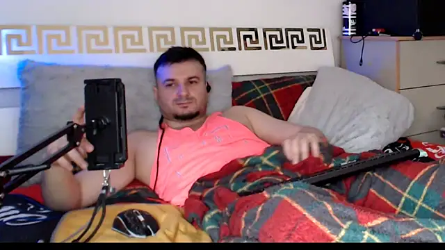 FuckToyBoy69: онлайн-секс-чат