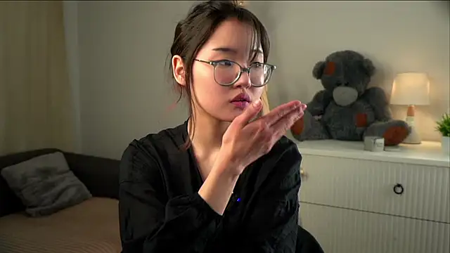 Chatroom XXX en direct de NelleMihalko