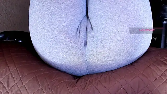 Cameltoe_squirt_inPants Adlı Modelin Canlı XXX Sohbeti