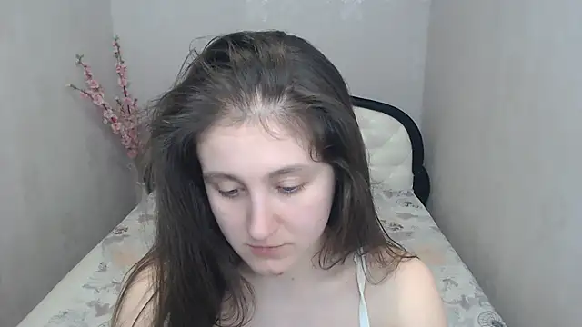 Holliy_Cooper Chat XXX in diretta