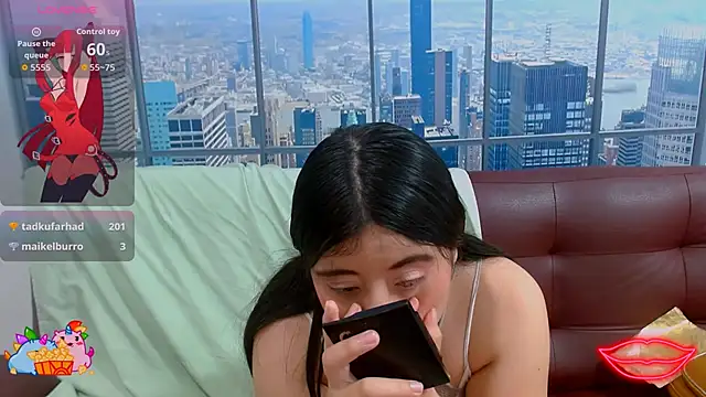 angelhotlatina18 即時 XXX 聊天