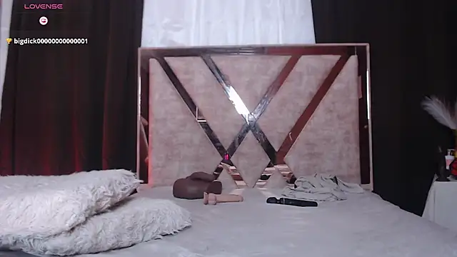 Chat XXX ao vivo de AGATHAA_WHITE