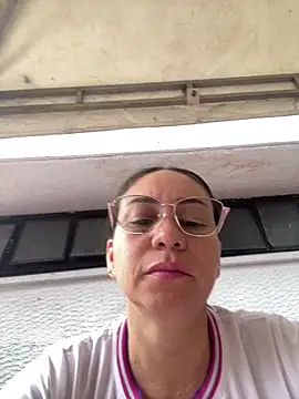 HealingHoney's Live XXX Chat